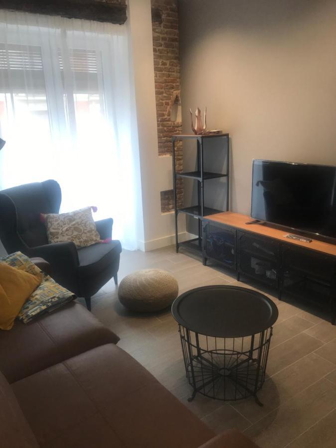 Apartamentos Duke Valladolid Bagian luar foto