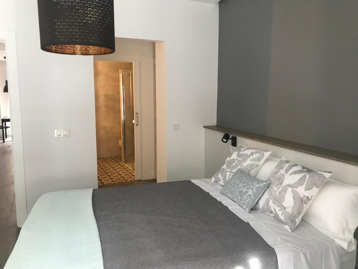 Apartamentos Duke Valladolid Bagian luar foto